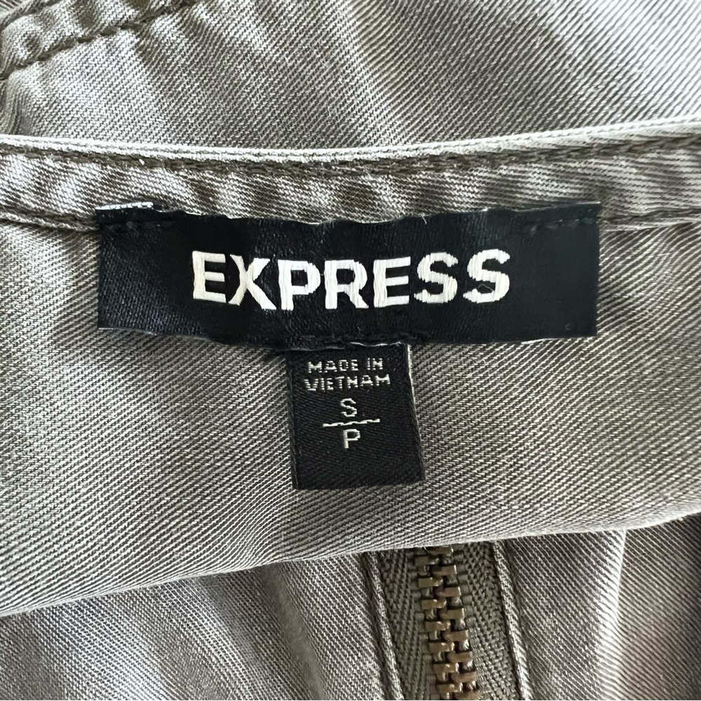 EXPRESS Zip Front Twill Utility Military Shorts One Piece Romper Green Size S - Picture 8 of 9